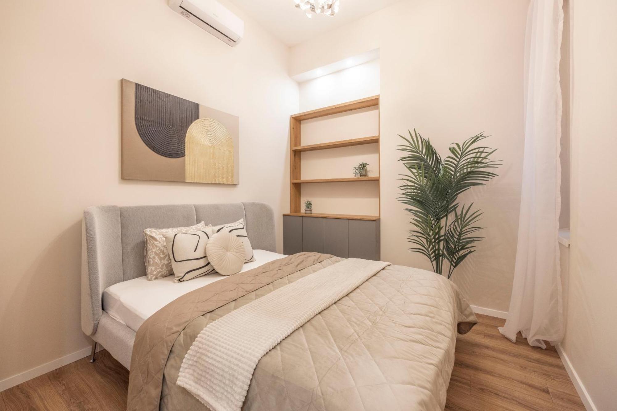 בודפשט Exclusive Stylish Suite By Prestige Homes Next To The Oktogon מראה חיצוני תמונה
